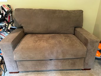 R5 Brown Pullout Couch