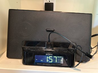 R2 Sony Personal Audio Docking System Model No. ICF-CS15iP