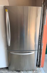R0 LG 26 Cu. Ft. Bottom-Freezer Refrigerator With Multi-Air Flow & Smart Cooling, PrintProof Stainless Steel