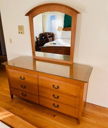R3 Dresser W/mirror Six Drawers