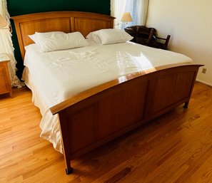 R3 King Size Bed With Frame And Bedding