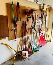 R0 Garden Yard Tool Lot Rakes, Shovels, Log Rolling Tool, Weeding, Safety Helmet, Stihl Earmuffs, Pick Axe