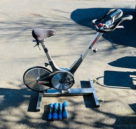 R0 Keiser M3 Indoor Cycle Exercise Equipment Plus 5LB Weights
