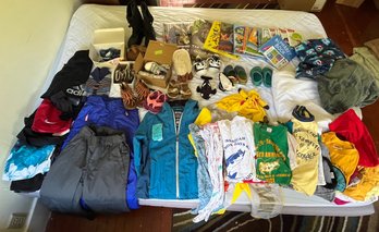 R12 Childrens Clothes, Shoes, Books, Bedding And Vintage 80s Tshirts, Umbrella Mobile