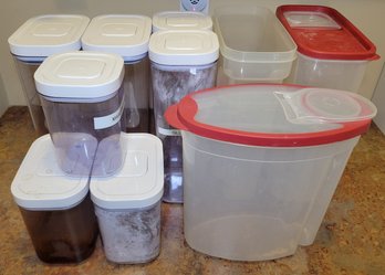 R4 Various Plastic Containers In Many Sizes