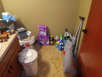 B1 Bathroom Decor, Mirror & Household Essentials Lot