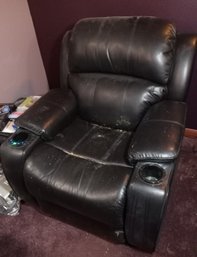 R3 Powered Reclining Theater Chair With LED Lights And Cup Holders. Approx. 35'W X 33'D X 40'H. Powers On