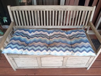 R00 Outdoor Storage Bench W/ Cushion Approx. 50' Wide X 35' High. Wood Bench With Lift-top Storage And