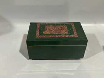 San Francisco Music Box Company Otagiri Lacquerware Paisley Design - Romeo & Juliet