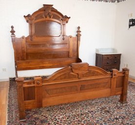 Beautiful Antique Victorian Eastlake Walnut And Burl Wood Laminate King Size Bed
