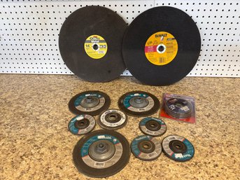 Large Lot Of Makita And Dewalt Grinding Wheels