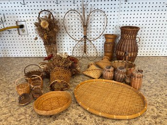 Huge Lot Of Vintage Wicker Decor, Baskets Etc