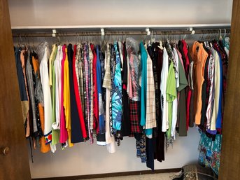 Huge Lot Of Women's Vintage Funky 80s 90s Clothing, Shirts Jackets, Etc - Sizes Vary