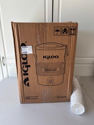 Igloo 10 Gallon Industrial Water Cooler 4101 New In Box