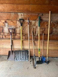 Lot Of Handheld Garden Tools - Sidewalk Scraper, Edger, Shovels, Etc