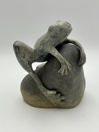 Vintage Bronze David Kay Metal Frog On A Rock Sculpture Statue Figuring 1992