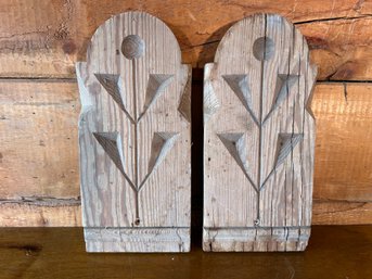 Architectural Salvage Pair Of Small Wood Moulding Accent Pieces