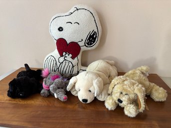 Lot Of Modern Plush Stuffed Animals Dogs Snoopy