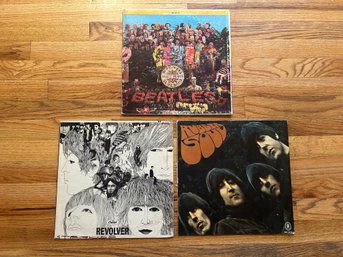 Lot Of 3 The Beatles LP Vinyl Records - Rubber Soul, Revolver, Sgt Peppers Lonely Hearts Band