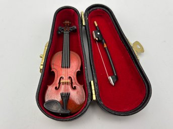 Vintage Miniature Dollhouse Violin 3'