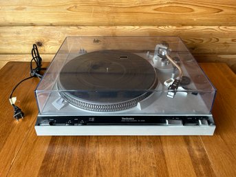 Vintage TECHNICS SL-3200 Direct Drive Automatic Turntable System Record LP Player