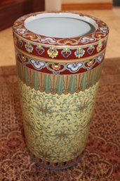 Beautiful Vintage Chinese Porcelain Asian Umbrella Stand Vase Famille Jaune W/ Gold Gilt