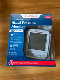 Walgreens Deluxe Arm Blood Pressure Monitor LIKE NEW IN BOX