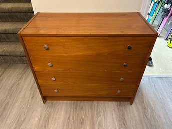 Composite Wood 4-drawer Dresser Storage