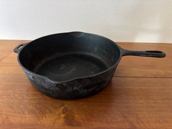 Vintage Griswold Deep Cast Iron 10' Pan