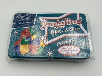 Juggling Set Kids Toy New In Box