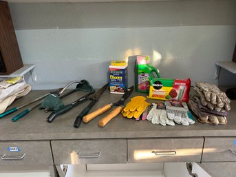 Lot Of Gardening Shears, Tools, Miracle-Gro Plant Food & Gardening / Work Gloves