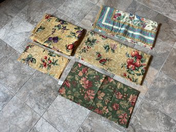 Lot Of Floral Fruit Seasonal Classic Tablecloths