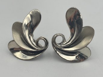 Vintage Beau Sterling Silver Modernist 3-Leaf Clip-On Earrings