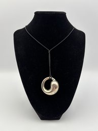 Vintage 1970s Tiffany & Co. Elsa Peretti Eternal Circle Pendant Sterling Silver Necklace