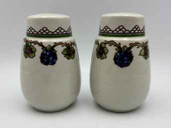 Vintage Goebel Brombeere Salt & Pepper Shakers