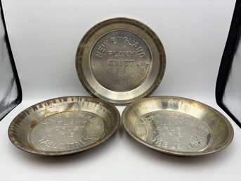 Lot Of 3 New England Flaky Pie Crust Pine Pans