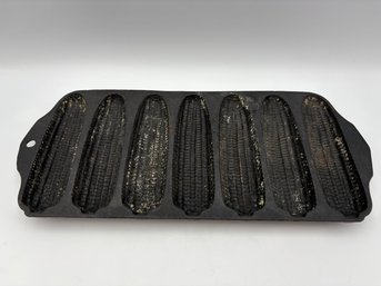 Vintage Griswold No. 273 Cast Iron Crispy Corn Cake Pan #930 Muffin Cornbread Pan