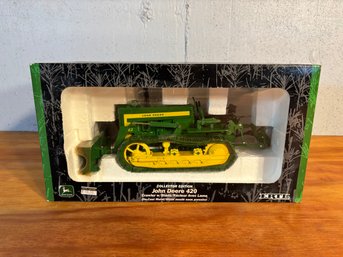 John Deere Die Cast 420 Crawler By ERTL 1/16 Scale Collector - New In Box