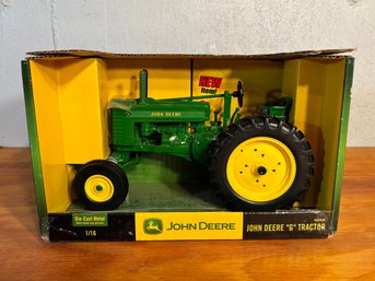 John Deere G Tractor Diecast Metal 1/16 Scale By ERTL