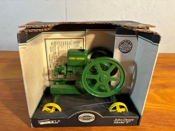 John Deere Model E Diecast Metal Tractor 1/6 Scale By ERTL