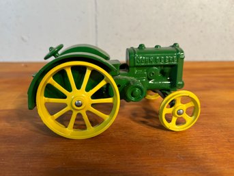 Vintage John Deere Diecast 1/16 Scale 1923 Model D Farm Tractor