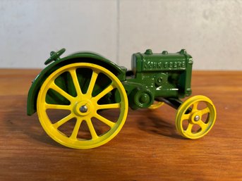 John Deere Model D 1923 Diecast Model Tractor Small 2 Cylinder