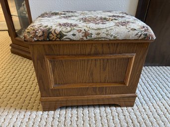 Small Oak Blanket Box Trunk With Hinged Upholstered Top