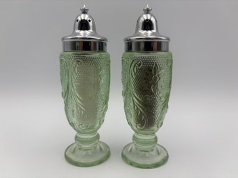 Indiana Tiara Chantilly Green Sandwich Glass Set Of Salt & Pepper Shakers (Lot 2)