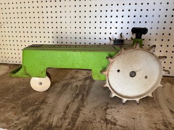 Vintage Melnor Cast Iron Tractor Sprinker 20'