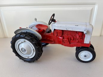 Vintage Hubley 1958 Ford 961 Powermaster Diecast Tractor 1/12 Scale Model