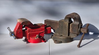 Set Of Two Bench Vises