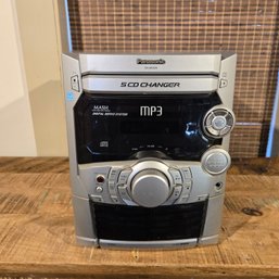 Panasonic SA-AK220, 5 CD Audio Shelf Player
