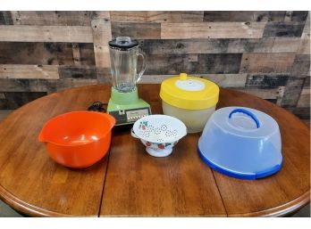 Vintage Kitchen Lot With Avocado Green Blender