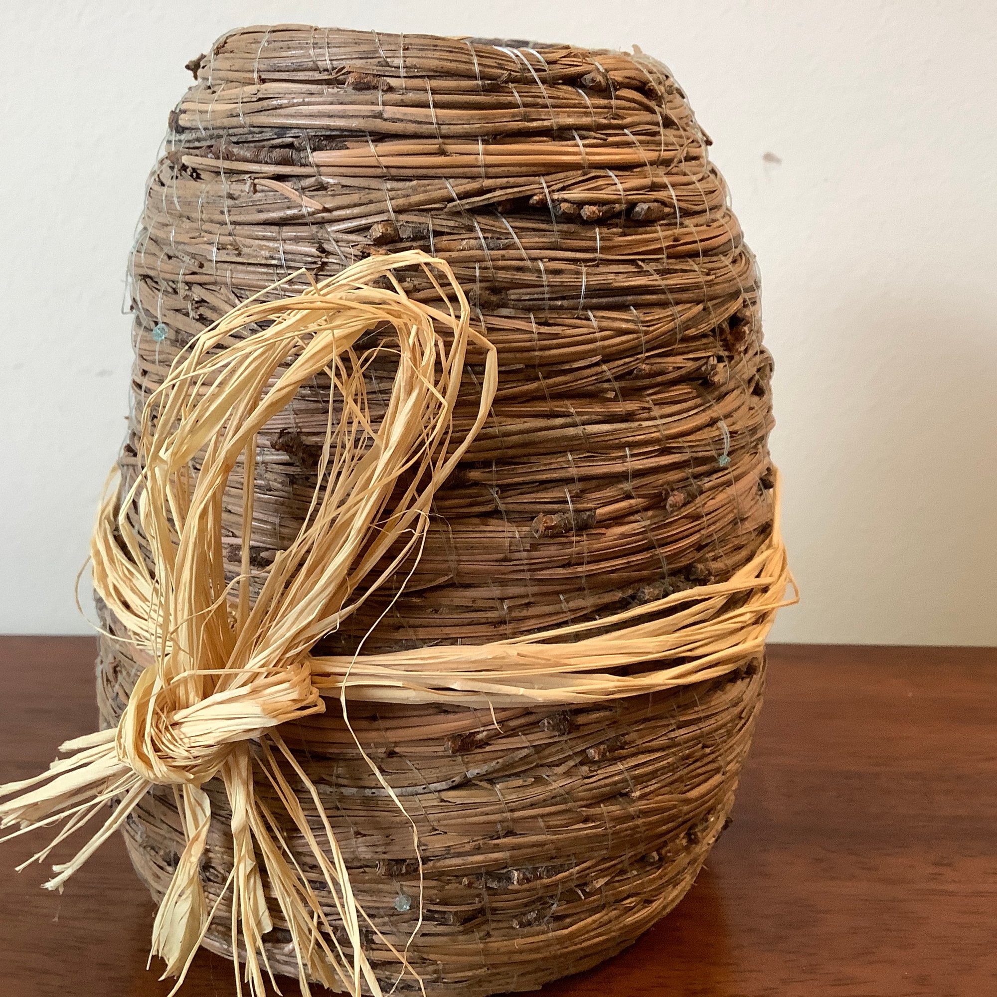 Handcrafted Ponderosa Pine Needle Basket #6514 | Auctionninja.com
